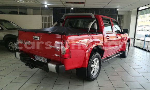 Acheter Occasion Voiture Isuzu KB Rouge à Butha Buthe, Butha-Buthe Acheter Occasion Voiture Isuzu KB Rouge à Butha Buthe, Butha-Buthe