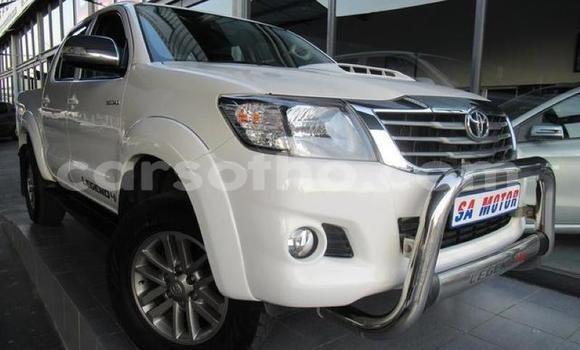 اشتري مستعمل Toyota Hilux White سيارة في Maseru في Maseru اشتري مستعمل Toyota Hilux White سيارة في Maseru في Maseru