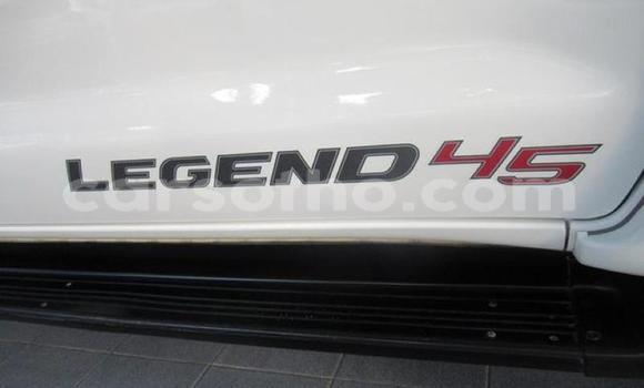 اشتري مستعمل Toyota Hilux White سيارة في Maseru في Maseru اشتري مستعمل Toyota Hilux White سيارة في Maseru في Maseru