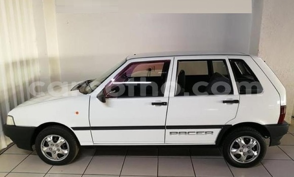 اشتري مستعمل Fiat Uno White سيارة في Maseru في Maseru اشتري مستعمل Fiat Uno White سيارة في Maseru في Maseru