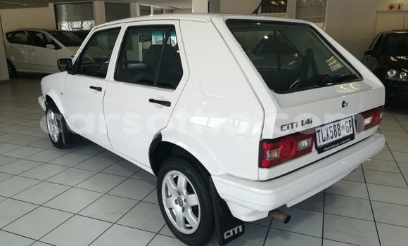 اشتري مستعمل Volkswagen Golf White سيارة في Butha Buthe في Butha-Buthe اشتري مستعمل Volkswagen Golf White سيارة في Butha Buthe في Butha-Buthe