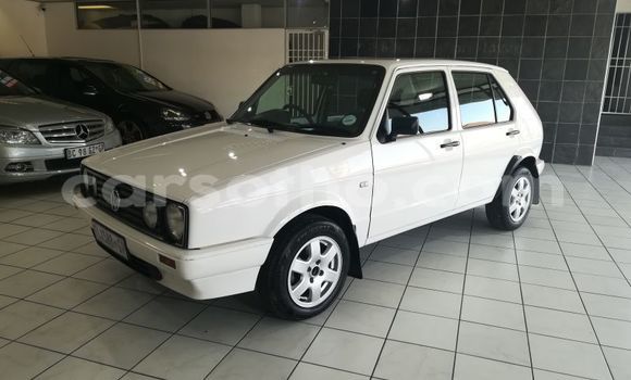 اشتري مستعمل Volkswagen Golf White سيارة في Butha Buthe في Butha-Buthe اشتري مستعمل Volkswagen Golf White سيارة في Butha Buthe في Butha-Buthe