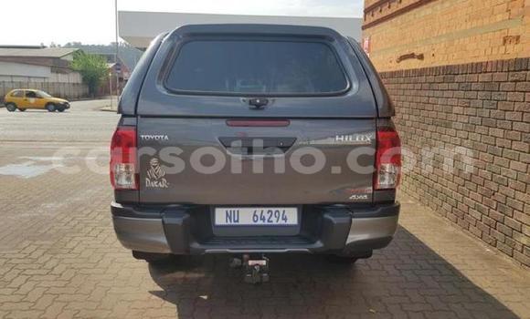 اشتري مستعمل Toyota Hilux Black سيارة في Maseru في Maseru اشتري مستعمل Toyota Hilux Black سيارة في Maseru في Maseru