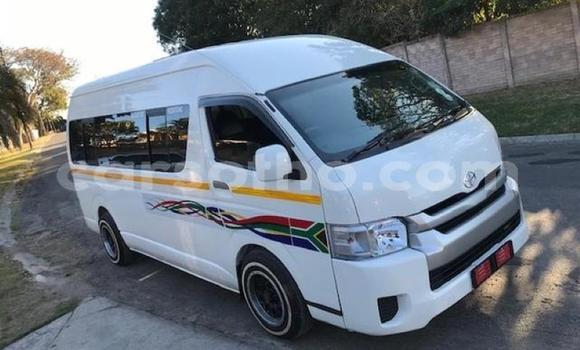 Acheter Occasion Voiture Toyota Wish Blanc à Roma, Maseru Acheter Occasion Voiture Toyota Wish Blanc à Roma, Maseru