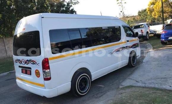 Acheter Occasion Voiture Toyota Wish Blanc à Roma, Maseru Acheter Occasion Voiture Toyota Wish Blanc à Roma, Maseru