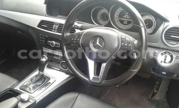 Acheter Occasion Voiture Mercedes-Benz C–Class Gris à Maseru, Maseru Acheter Occasion Voiture Mercedes-Benz C–Class Gris à Maseru, Maseru