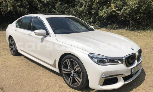 Sayi Na hannu BMW 7er White Mota in Maseru a Maseru Sayi Na hannu BMW 7er White Mota in Maseru a Maseru