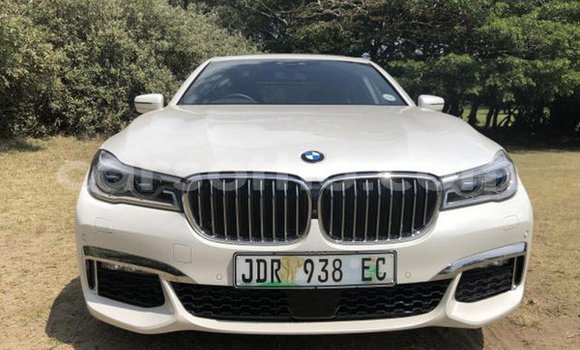 Sayi Na hannu BMW 7er White Mota in Maseru a Maseru Sayi Na hannu BMW 7er White Mota in Maseru a Maseru
