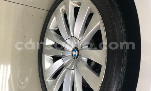 Acheter Occasion Voiture BMW 7er Blanc à Maseru, Maseru Acheter Occasion Voiture BMW 7er Blanc à Maseru, Maseru