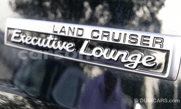 اشتري Imported Toyota Land Cruiser Black سيارة في Import - Dubai في Maseru اشتري Imported Toyota Land Cruiser Black سيارة في Import - Dubai في Maseru