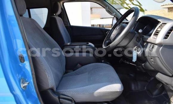 اشتري مستعمل Toyota HiAce Blue شاحنة في Maseru في Maseru اشتري مستعمل Toyota HiAce Blue شاحنة في Maseru في Maseru