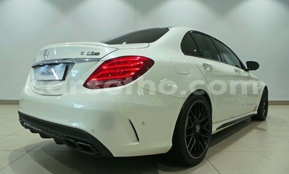Buy Used Mercedes-Benz C–Class White Car in Hlotse in Leribe Buy Used Mercedes-Benz C–Class White Car in Hlotse in Leribe