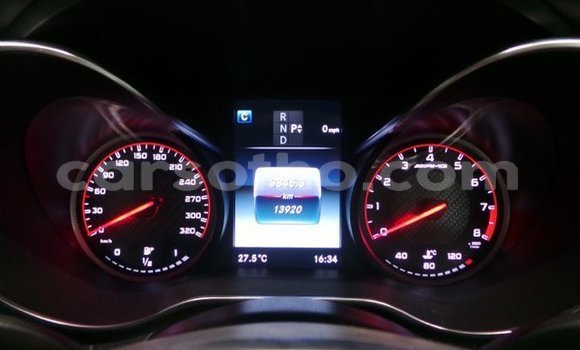 Buy Used Mercedes-Benz C–Class White Car in Hlotse in Leribe Buy Used Mercedes-Benz C–Class White Car in Hlotse in Leribe