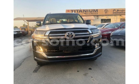 Buy Import Toyota Land Cruiser Black Car in Import - Dubai in Maseru Buy Import Toyota Land Cruiser Black Car in Import - Dubai in Maseru