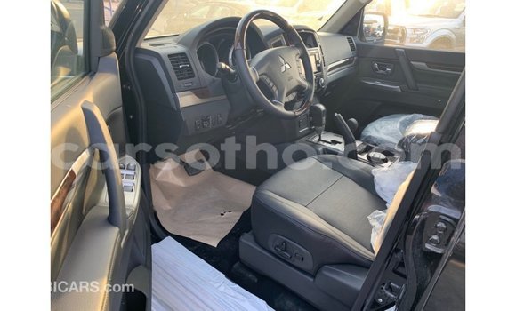 Sayi Imported Mitsubishi Pajero Black Mota in Import - Dubai a Maseru Sayi Imported Mitsubishi Pajero Black Mota in Import - Dubai a Maseru