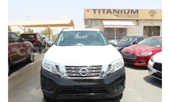 Sayi Imported Nissan Navara Black Mota in Import - Dubai a Maseru Sayi Imported Nissan Navara Black Mota in Import - Dubai a Maseru
