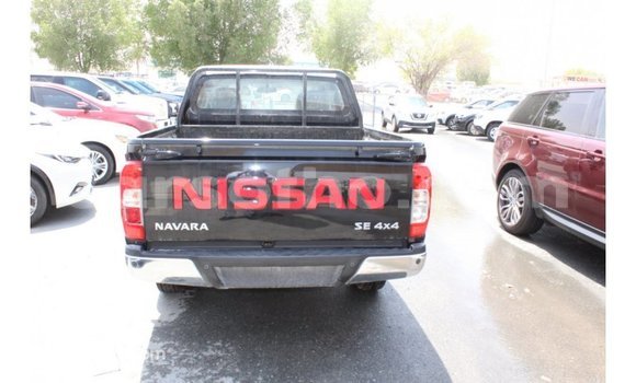 Sayi Imported Nissan Navara Black Mota in Import - Dubai a Maseru Sayi Imported Nissan Navara Black Mota in Import - Dubai a Maseru