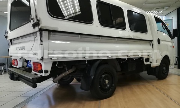 Sayi Na hannu Hyundai H200 White Mota in Hlotse a Leribe Sayi Na hannu Hyundai H200 White Mota in Hlotse a Leribe