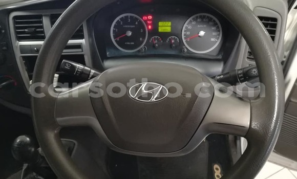 Sayi Na hannu Hyundai H200 White Mota in Hlotse a Leribe Sayi Na hannu Hyundai H200 White Mota in Hlotse a Leribe