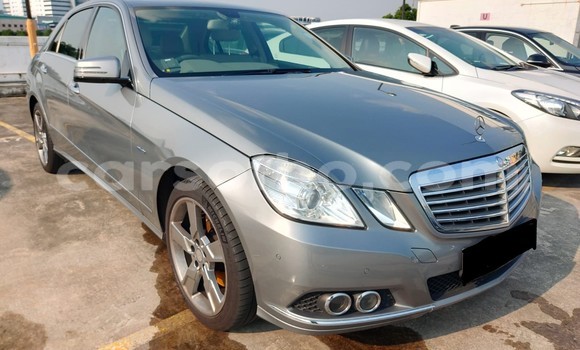 اشتري مستعمل Mercedes-Benz 250 Silver سيارة في Maseru في Maseru اشتري مستعمل Mercedes-Benz 250 Silver سيارة في Maseru في Maseru