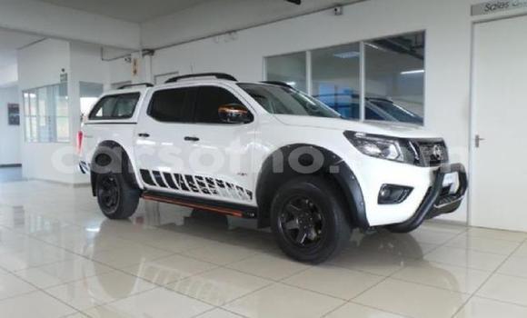 اشتري مستعمل Nissan Navara White سيارة في Maseru في Maseru اشتري مستعمل Nissan Navara White سيارة في Maseru في Maseru