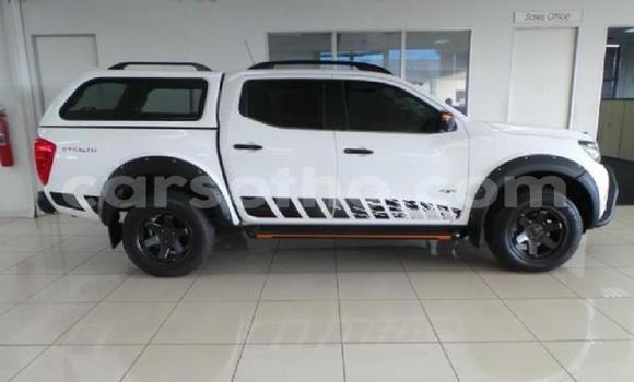اشتري مستعمل Nissan Navara White سيارة في Maseru في Maseru اشتري مستعمل Nissan Navara White سيارة في Maseru في Maseru