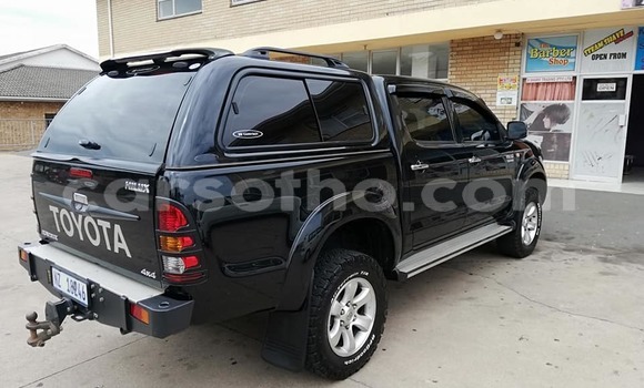 اشتري مستعمل Toyota Hilux Black سيارة في Hlotse في Leribe اشتري مستعمل Toyota Hilux Black سيارة في Hlotse في Leribe