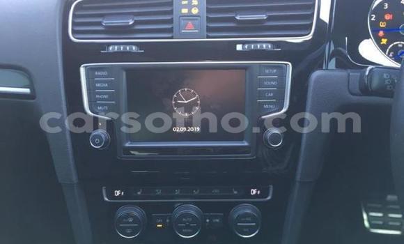 اشتري مستعمل Volkswagen Golf White سيارة في Maseru في Maseru اشتري مستعمل Volkswagen Golf White سيارة في Maseru في Maseru