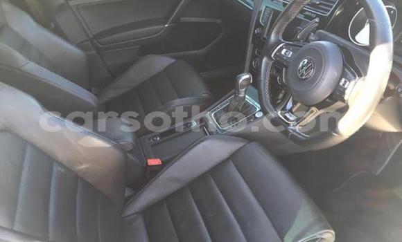 اشتري مستعمل Volkswagen Golf White سيارة في Maseru في Maseru اشتري مستعمل Volkswagen Golf White سيارة في Maseru في Maseru