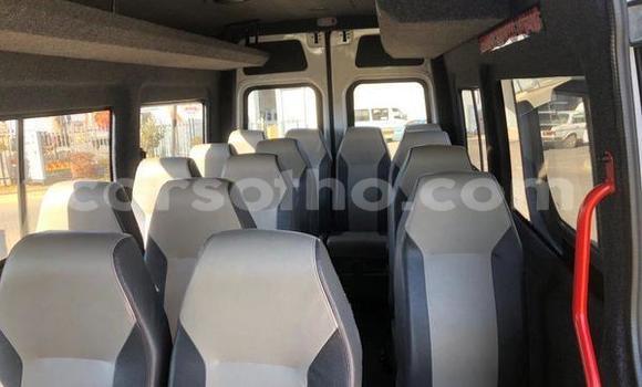 Sayi Na hannu Mercedes-Benz 190–Series White Mota in Hlotse a Leribe Sayi Na hannu Mercedes-Benz 190–Series White Mota in Hlotse a Leribe