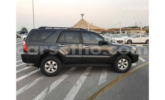 Acheter Import Utilitaire Toyota HiAce Noir à Import - Dubai, Maseru Acheter Import Utilitaire Toyota HiAce Noir à Import - Dubai, Maseru