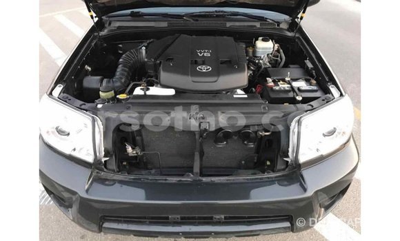 Acheter Import Utilitaire Toyota HiAce Noir à Import - Dubai, Maseru Acheter Import Utilitaire Toyota HiAce Noir à Import - Dubai, Maseru