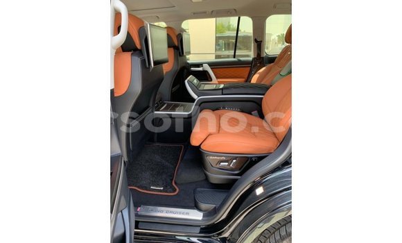 اشتري Imported Toyota Land Cruiser Black سيارة في Import - Dubai في Maseru اشتري Imported Toyota Land Cruiser Black سيارة في Import - Dubai في Maseru