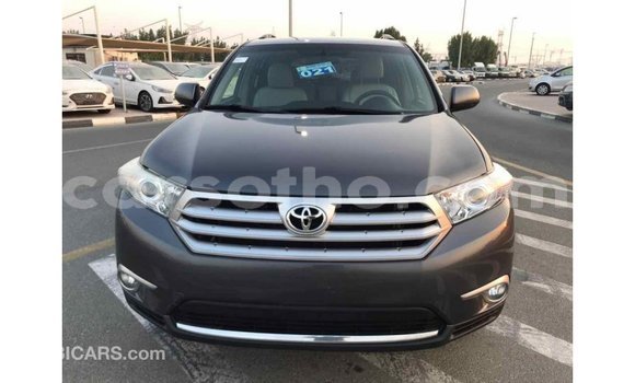 Buy Import Toyota Highlander Other Car in Import - Dubai in Maseru Buy Import Toyota Highlander Other Car in Import - Dubai in Maseru