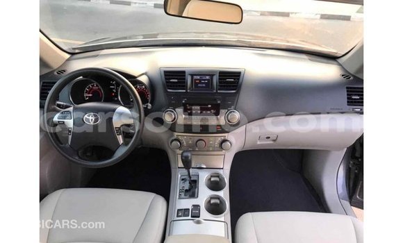 Buy Import Toyota Highlander Other Car in Import - Dubai in Maseru Buy Import Toyota Highlander Other Car in Import - Dubai in Maseru