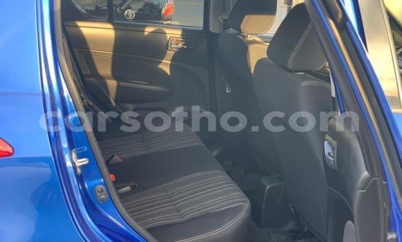 اشتري مستعمل Suzuki Swift Blue سيارة في Roma في Maseru اشتري مستعمل Suzuki Swift Blue سيارة في Roma في Maseru