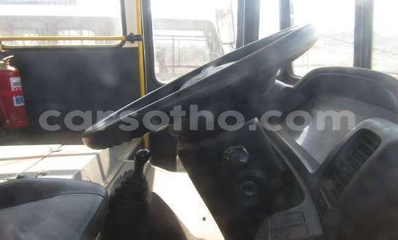 اشتري مستعمل Hino Ranger White شاحنة في Maseru في Maseru اشتري مستعمل Hino Ranger White شاحنة في Maseru في Maseru