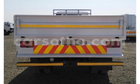 Buy Import Nissan UD White Truck in Maseru in Maseru Buy Import Nissan UD White Truck in Maseru in Maseru