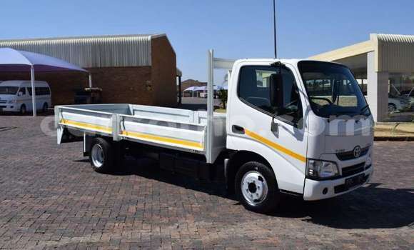 Buy Import Toyota Dyna White Truck in Maseru in Maseru Buy Import Toyota Dyna White Truck in Maseru in Maseru