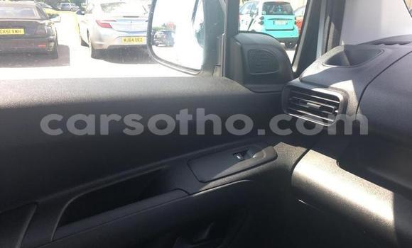 Sayi Na hannu Citroen Berlingo White Mota in Butha Buthe a Butha-Buthe Sayi Na hannu Citroen Berlingo White Mota in Butha Buthe a Butha-Buthe