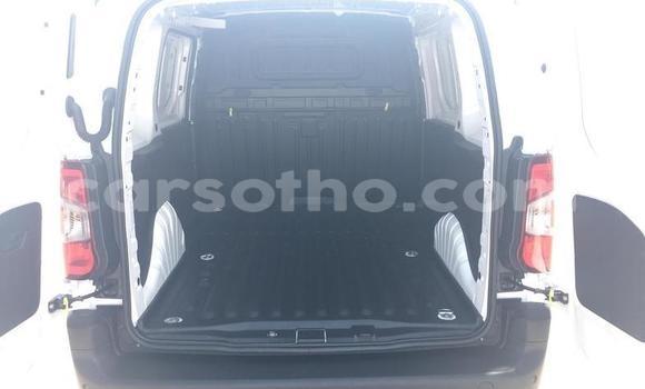 Sayi Na hannu Citroen Berlingo White Mota in Butha Buthe a Butha-Buthe Sayi Na hannu Citroen Berlingo White Mota in Butha Buthe a Butha-Buthe
