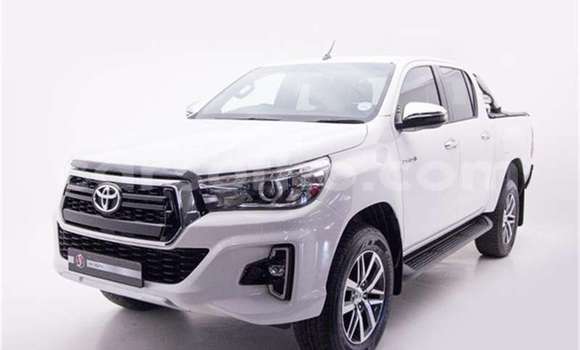 Buy Used Toyota Hilux White Car in Maseru in Maseru Buy Used Toyota Hilux White Car in Maseru in Maseru