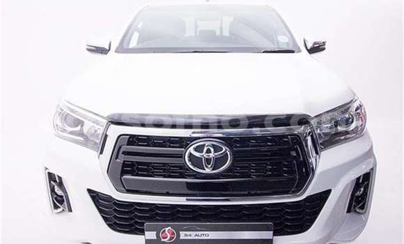 Buy Used Toyota Hilux White Car in Maseru in Maseru Buy Used Toyota Hilux White Car in Maseru in Maseru