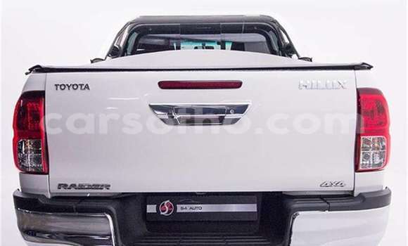 Buy Used Toyota Hilux White Car in Maseru in Maseru Buy Used Toyota Hilux White Car in Maseru in Maseru