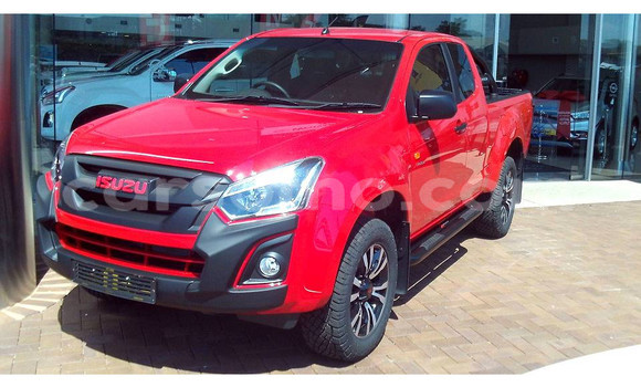 Sayi Na hannu Isuzu D–MAX Red Mota in Maseru a Maseru Sayi Na hannu Isuzu D–MAX Red Mota in Maseru a Maseru