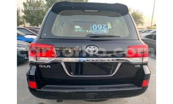 Sayi Imported Toyota Land Cruiser Black Mota in Import - Dubai a Maseru Sayi Imported Toyota Land Cruiser Black Mota in Import - Dubai a Maseru