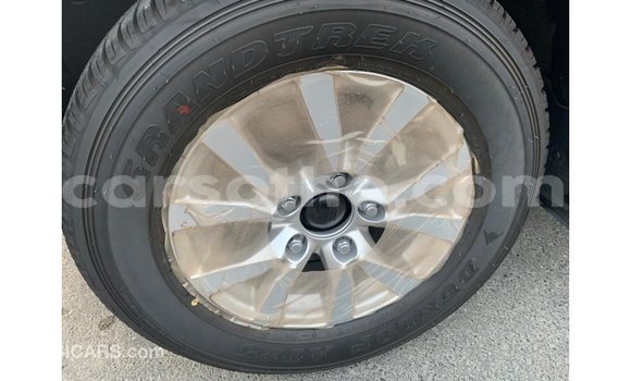Sayi Imported Toyota Land Cruiser Black Mota in Import - Dubai a Maseru Sayi Imported Toyota Land Cruiser Black Mota in Import - Dubai a Maseru