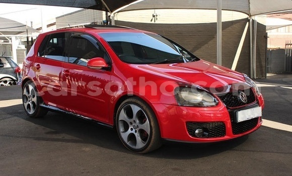 Acheter Occasion Voiture Volkswagen Golf Rouge à Hlotse, Leribe Acheter Occasion Voiture Volkswagen Golf Rouge à Hlotse, Leribe