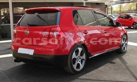 Acheter Occasion Voiture Volkswagen Golf Rouge à Hlotse, Leribe Acheter Occasion Voiture Volkswagen Golf Rouge à Hlotse, Leribe