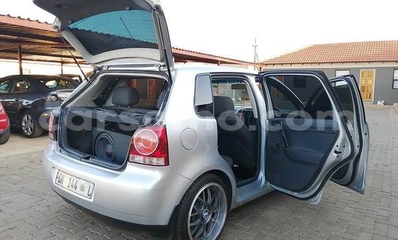 Acheter Occasion Voiture Volkswagen Polo Blanc à Butha–Buthe, Thaba-Tseka Acheter Occasion Voiture Volkswagen Polo Blanc à Butha–Buthe, Thaba-Tseka